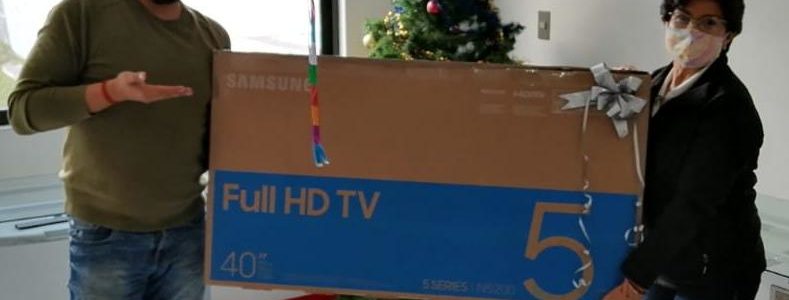 ¡Ganadoras de una Smart TV!